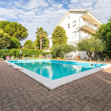 Gorgeous In With Swimming Pool Apartment