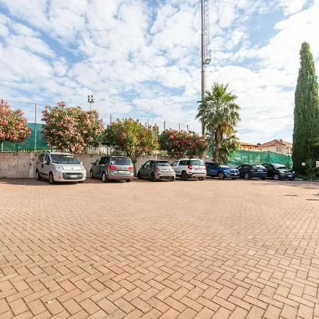 Gorgeous In With Swimming Pool Apartman