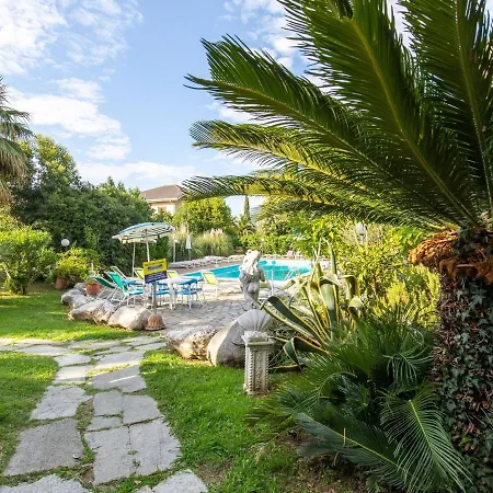 Gorgeous In With Swimming Pool * Loano